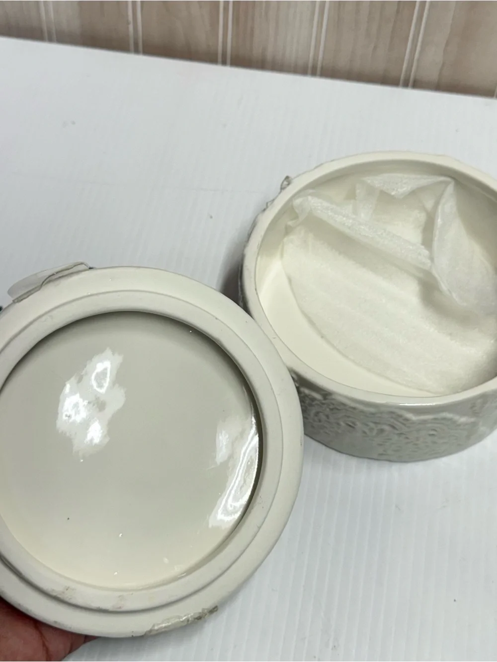 N/A delicate ceramic